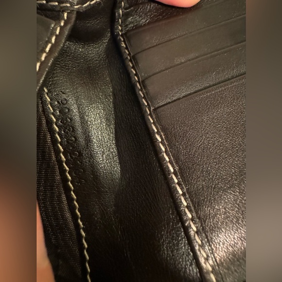 Gucci Bi fold wallet - Picture 3 of 5